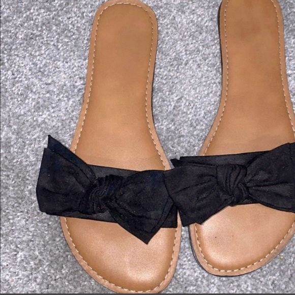 Sandals bundle - Picture 3 of 9